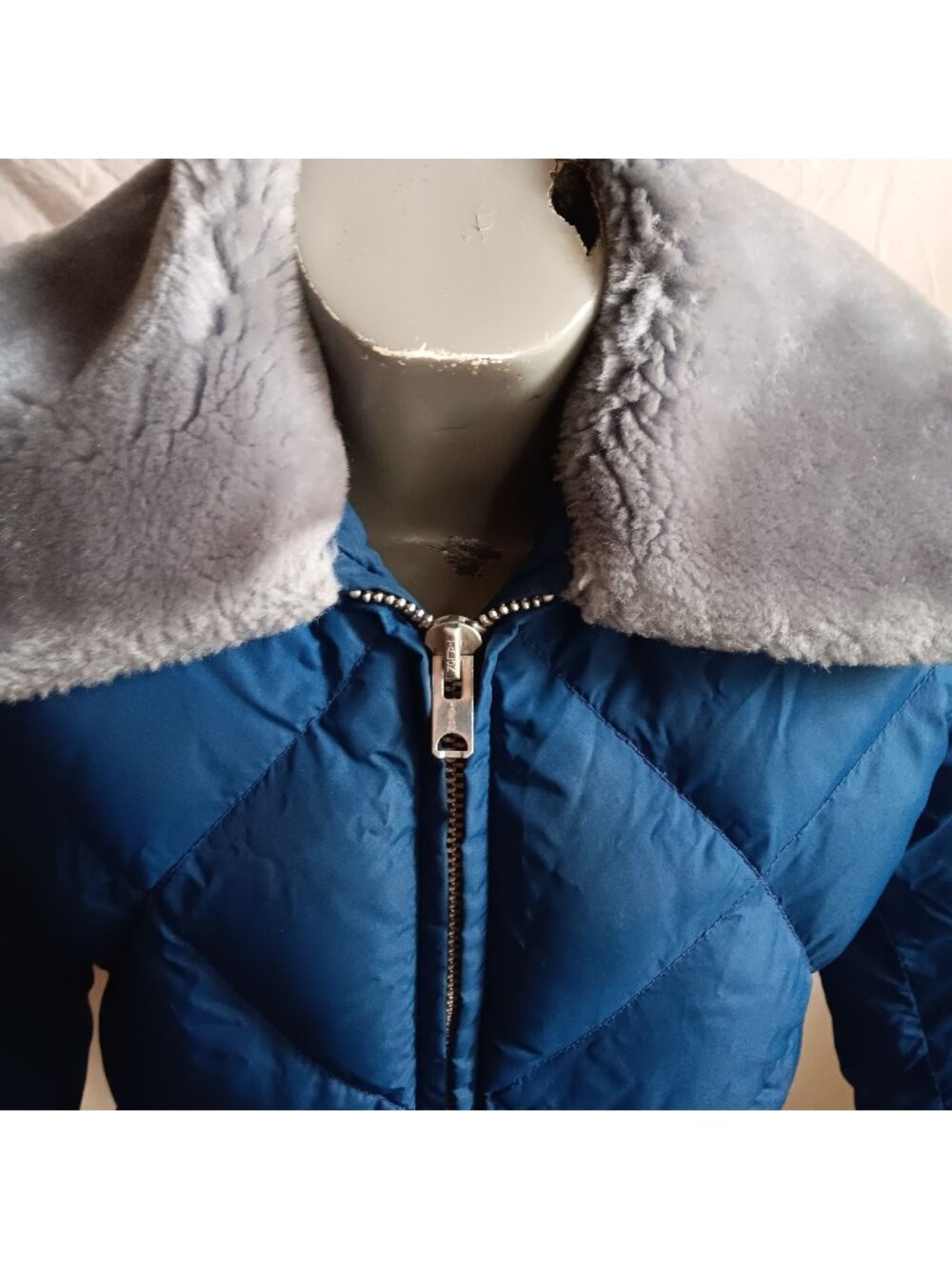 Men's Small Vintage Jacket Tempco Down Insulated Blue Quilted Seattle 38 Puffer